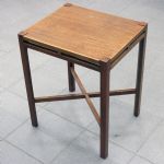 955 7468 LAMP TABLE